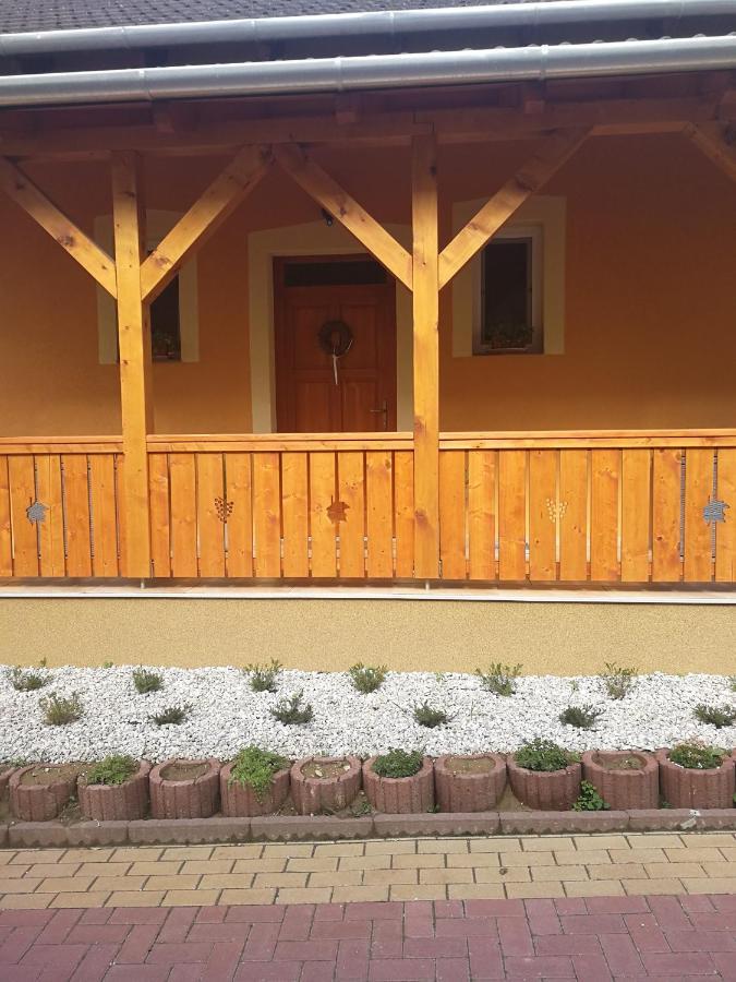 Levendulas Haz Becsehely Exterior photo