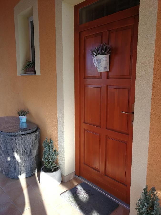 Levendulas Haz Becsehely Exterior photo