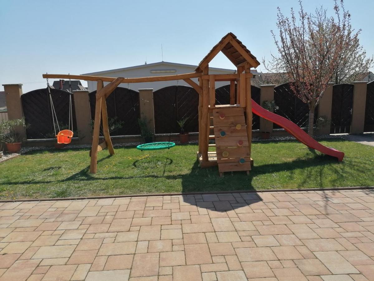 Levendulas Haz Becsehely Exterior photo